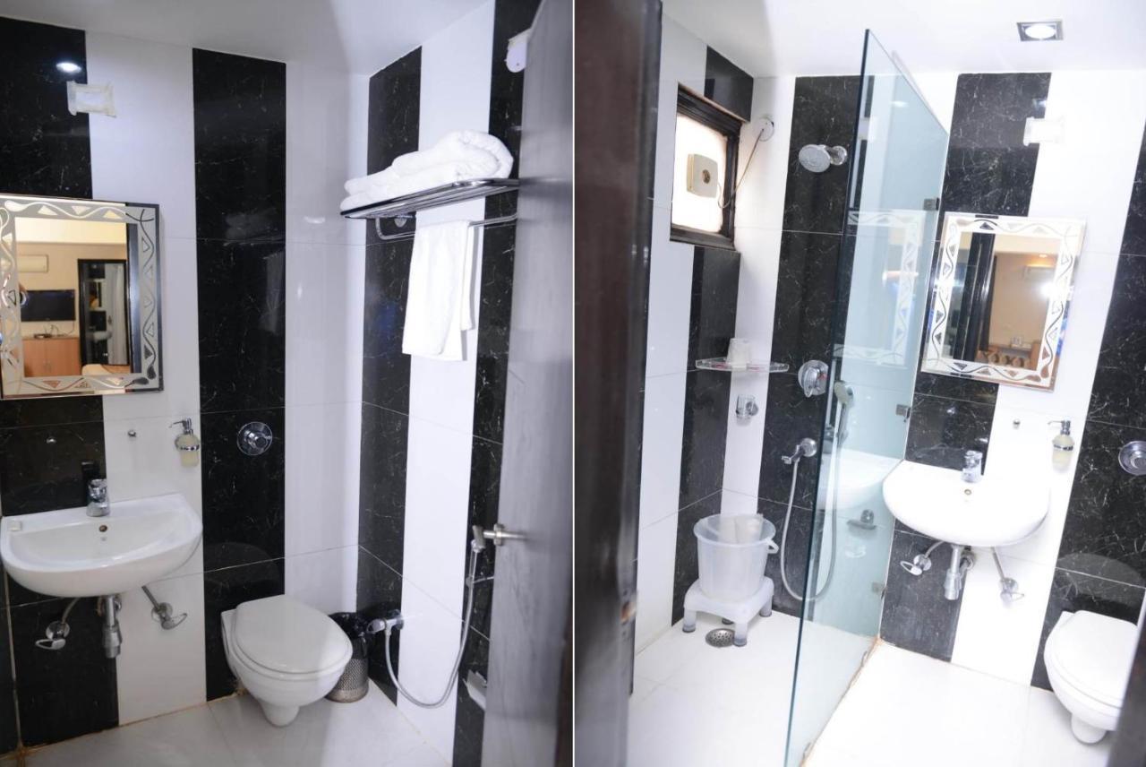 Hotel Balsons Continental Ню Делхи Екстериор снимка